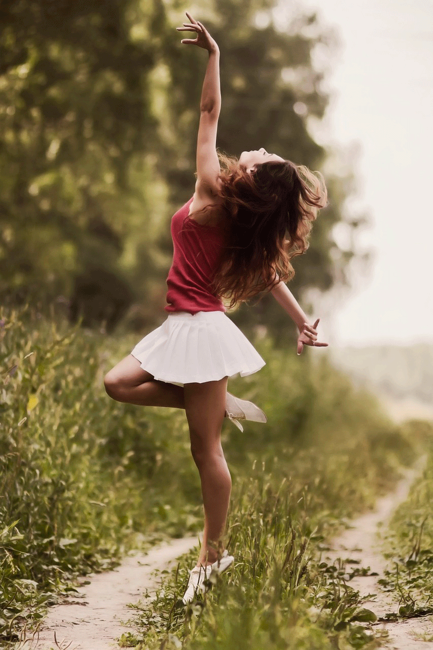 girl-1258727_1280.gif